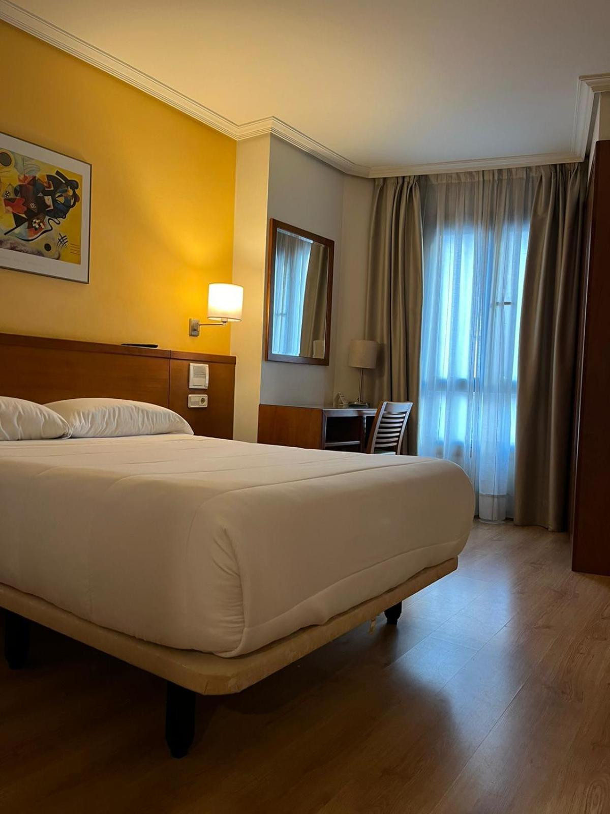 U Hotel Ogalia Vigo Exterior photo