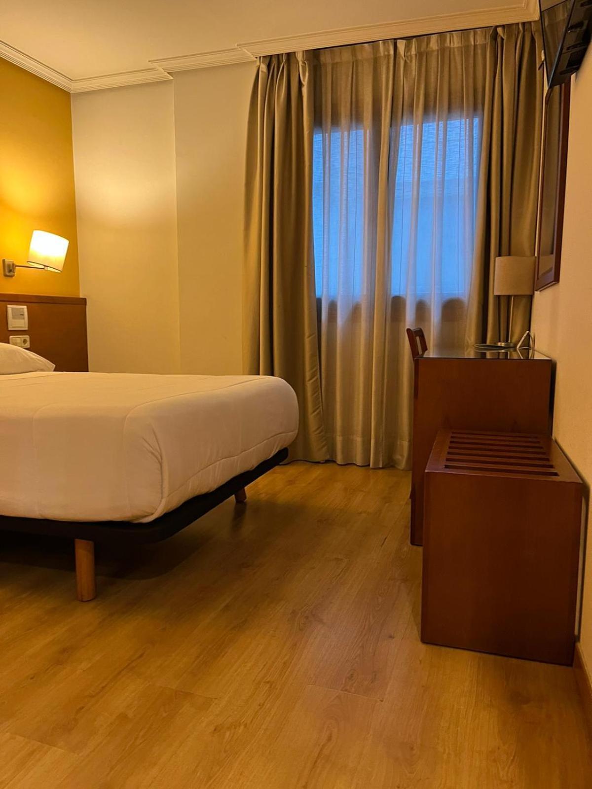 U Hotel Ogalia Vigo Exterior photo