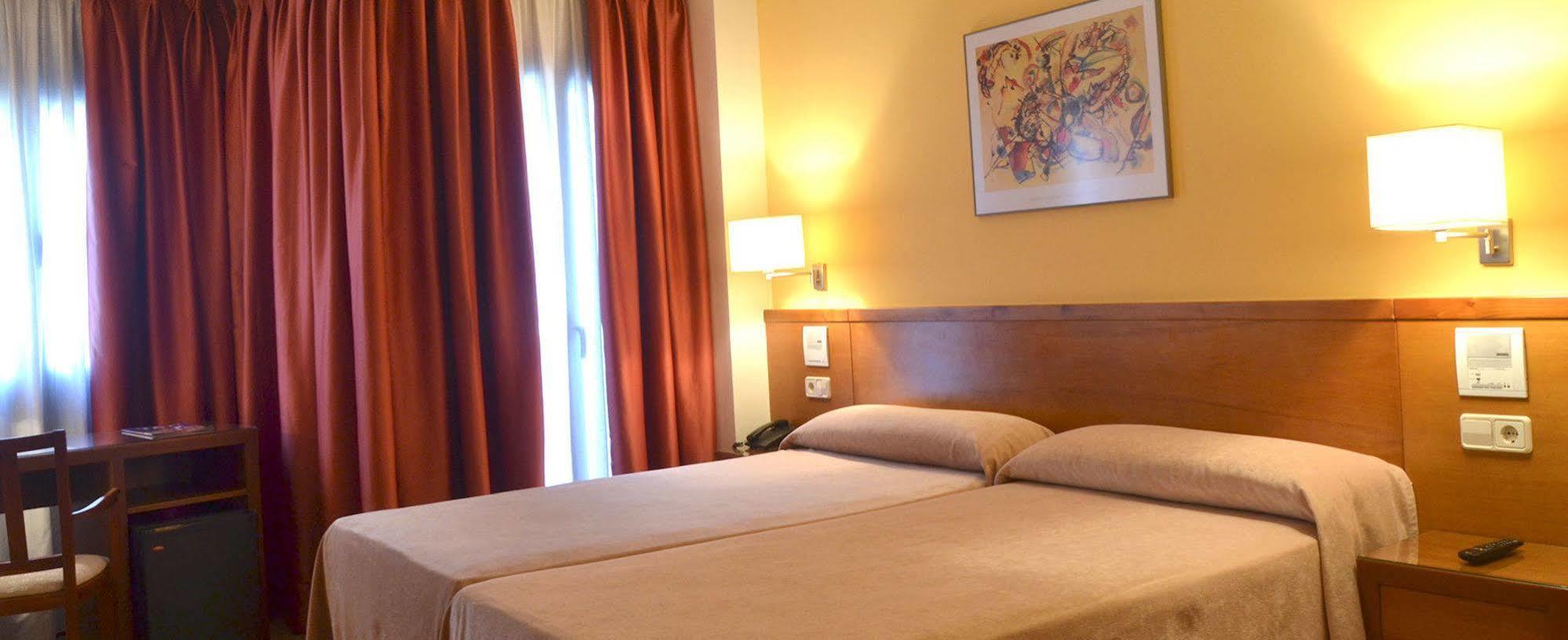 U Hotel Ogalia Vigo Exterior photo
